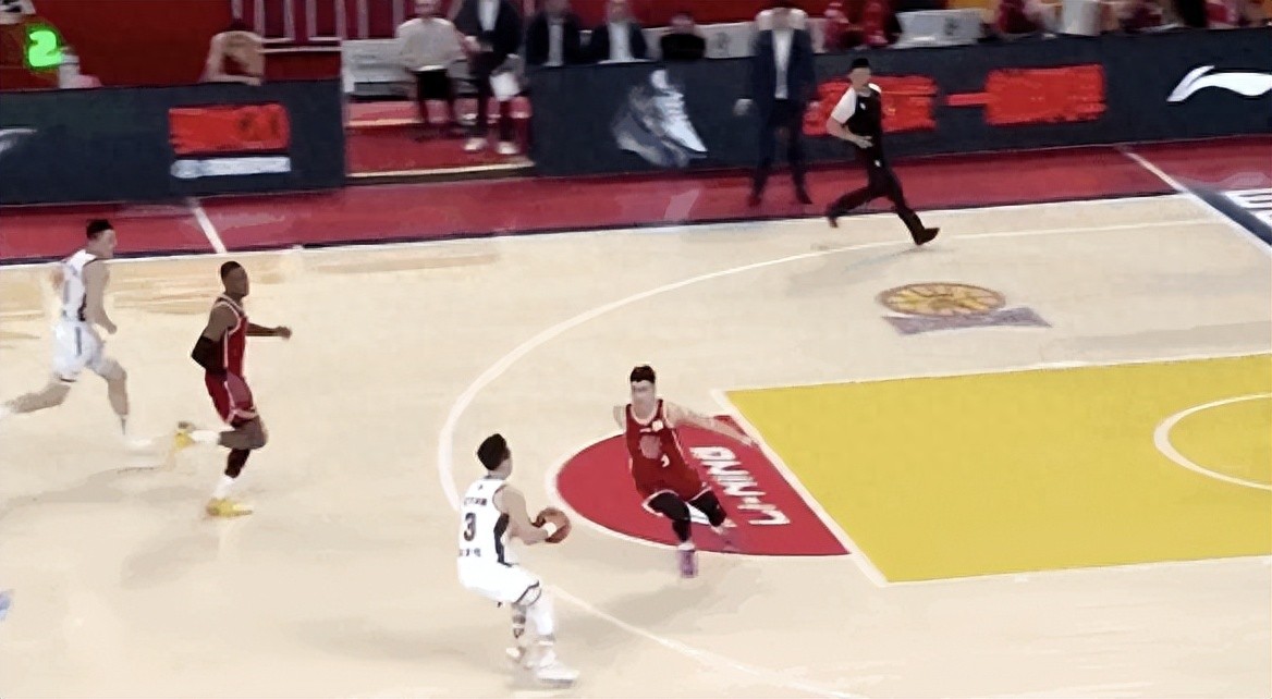 遗憾！赵继伟绝平三分三不沾 迪亚洛28分山西险胜辽宁夺3连胜